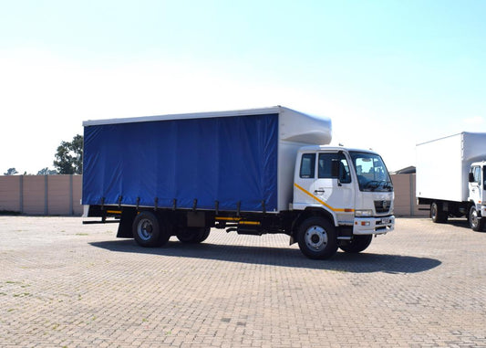 2015 Nissan UD 80 CURTAIN SIDE TRUCK