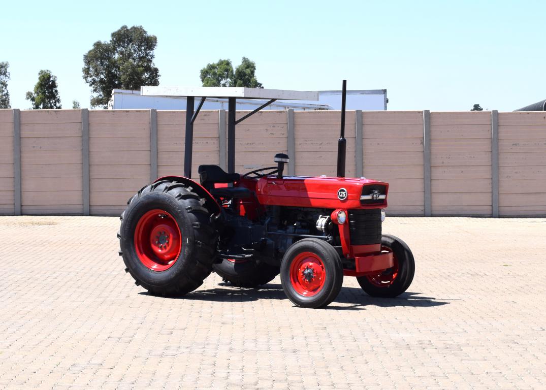 1977 Massey Ferguson 135 TRACTOR