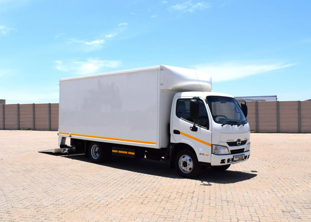 2014 Hino 300 Series 614 LWB VOLUME BODY TRUCK