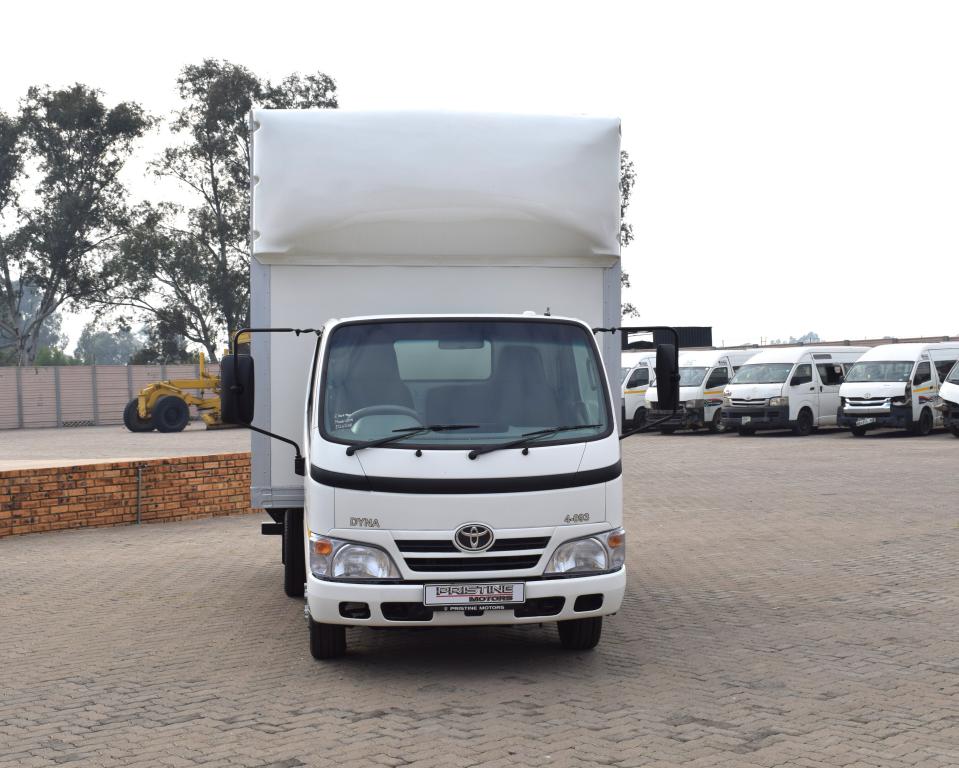 2015 Toyota Dyna 4-093 VOLUME BODY TRUCK