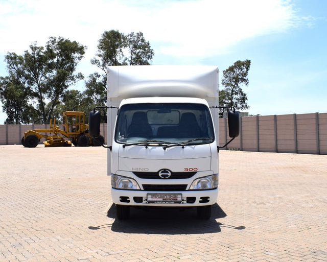 2014 Hino 300 Series 614 LWB VOLUME BODY TRUCK