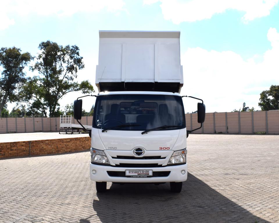 2017 Hino 300 Series 915 LWB (BA3) TIPPER TRUCK