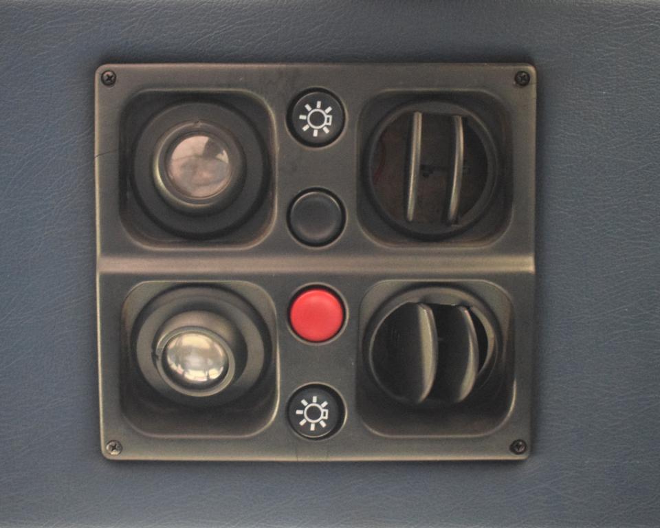 2015 Isuzu NQR 500 36-SEATER BUS