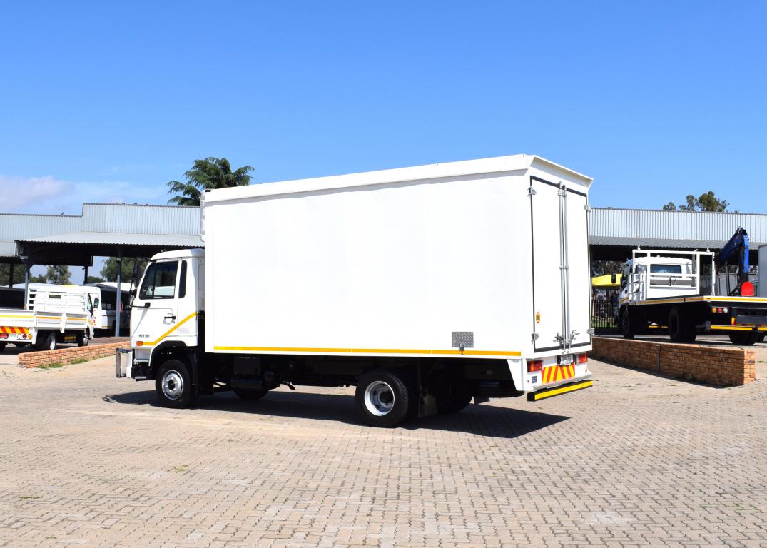 2024 UD KUZER RKE 150 VOLUME BODY TRUCK