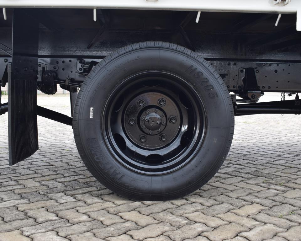 2021 Isuzu NQR 500 AMT Dropside truck
