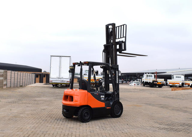 2010 Doosan D25 S-5 FORKLIFT