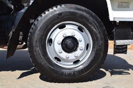 2012 Nissan UD 90 Volume Body Truck