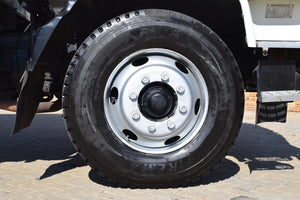 2012 Nissan UD 90 Volume Body Truck