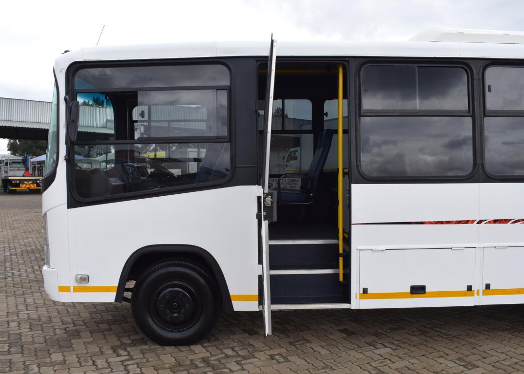 2015 Isuzu NQR 500 36-SEATER BUS