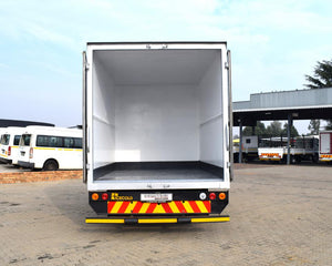 2015 Toyota Dyna 4-093 VOLUME BODY TRUCK