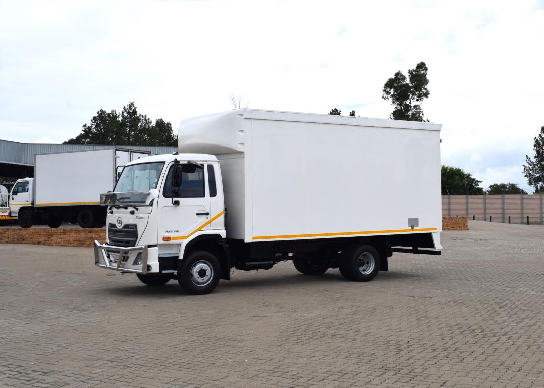 2024 UD KUZER RKE 150 VOLUME BODY TRUCK