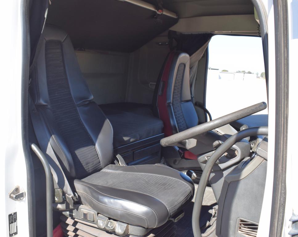 2017 Volvo FH(4) 520 6X4 Sleep T/T C/C AMT With Super Link 40 Cube Side Tipper Truck