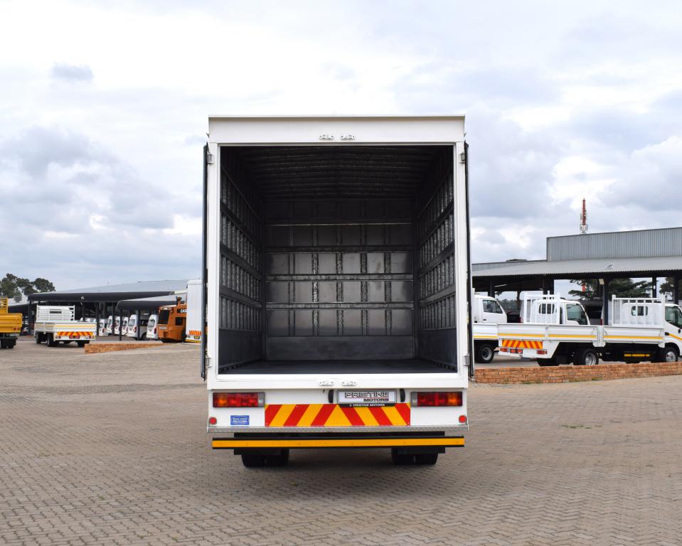 2024 UD KUZER RKE 150 VOLUME BODY TRUCK