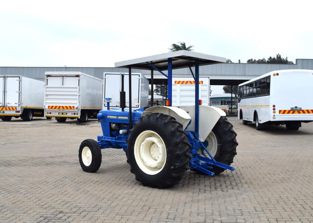 Ford 4000 TRACTOR