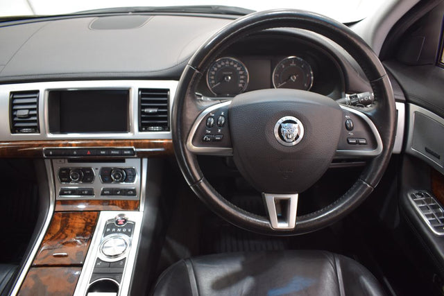 2014 Jaguar XF 2.2D Premium Luxury