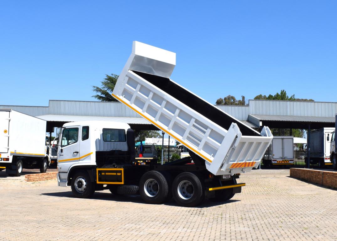 2008 Mitsubishi FUSO FV26-310 10 CUBIC TIPPER TRUCK