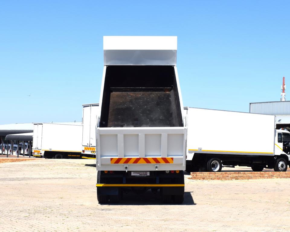 2008 Mitsubishi FUSO FV26-310 10 CUBIC TIPPER TRUCK