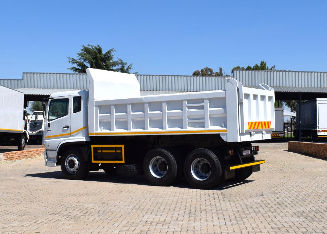 2008 Mitsubishi FUSO FV26-310 10 CUBIC TIPPER TRUCK