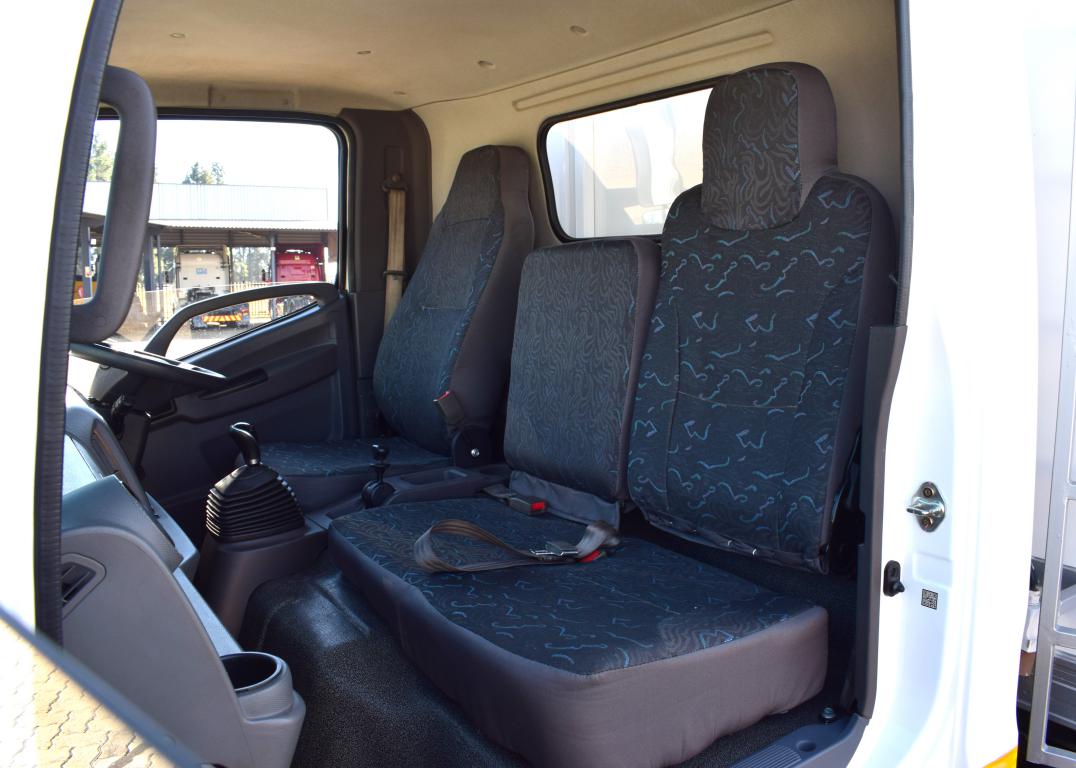 2023 FAW 8.140 FL Refrigerated Body Truck
