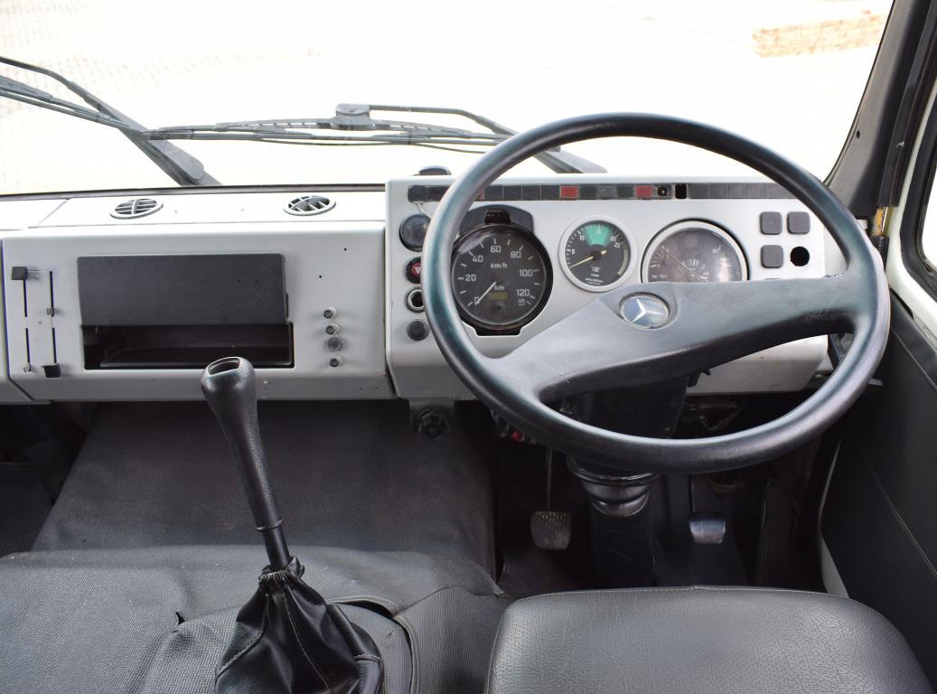 1982 Mercedes-Benz 1924S/32 MC TIPPER TRUCK