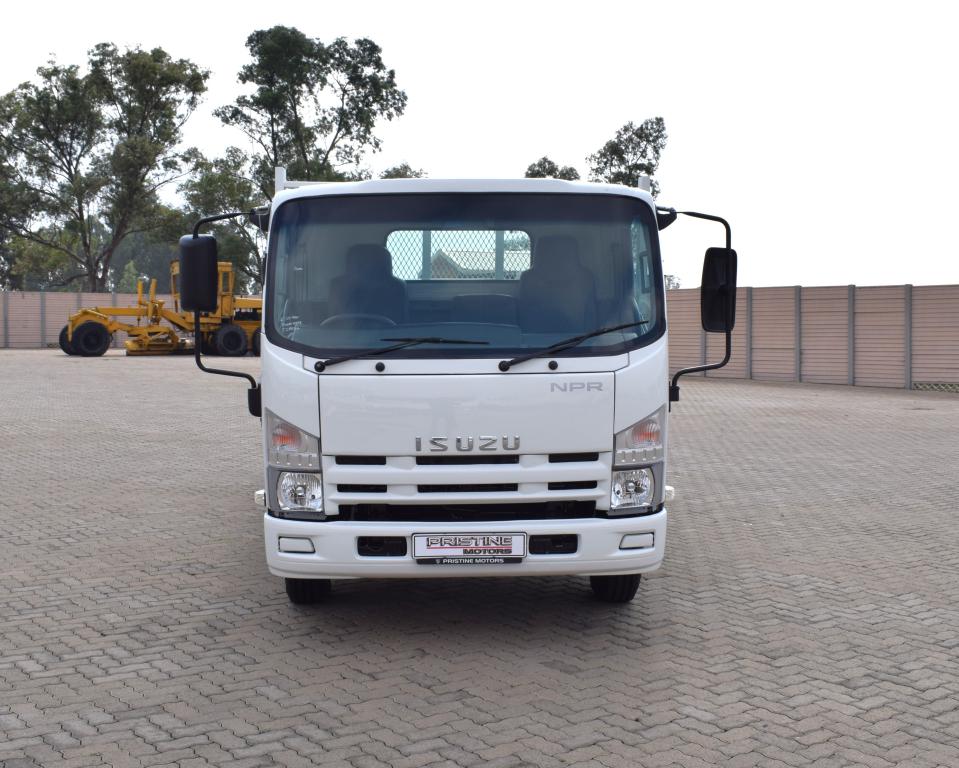 2013 Isuzu NPR 400 AMT DROPSIDE TRUCK