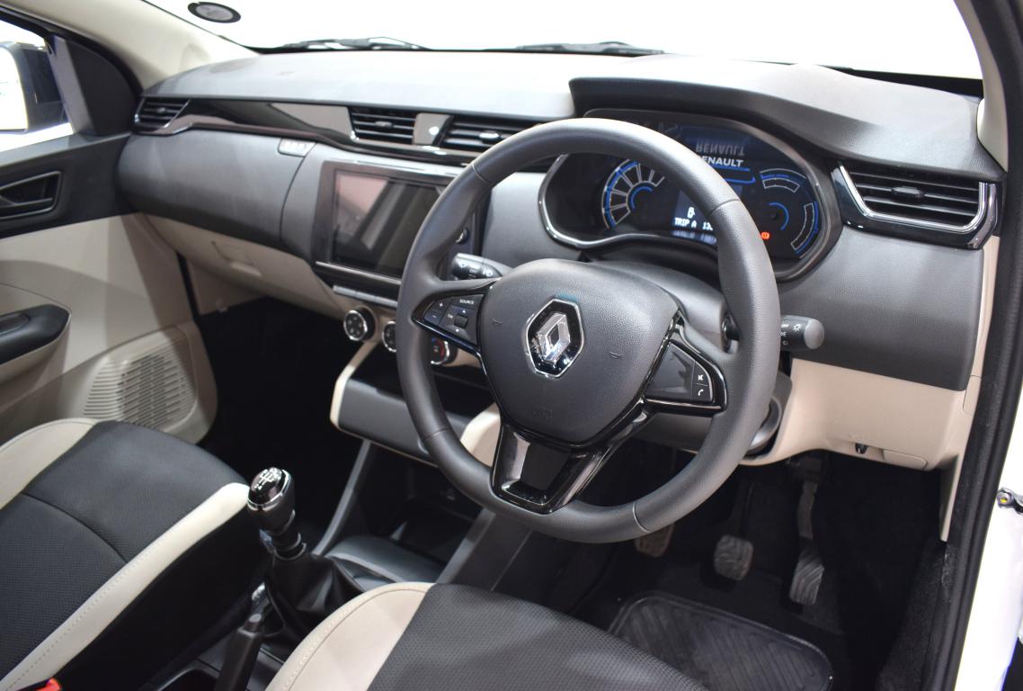 2025 Renault Triber 1.0 Dynamique