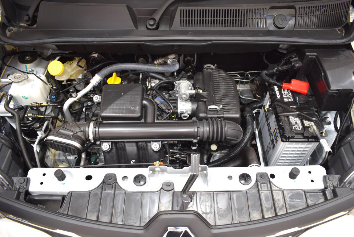 2025 Renault Triber 1.0 Dynamique