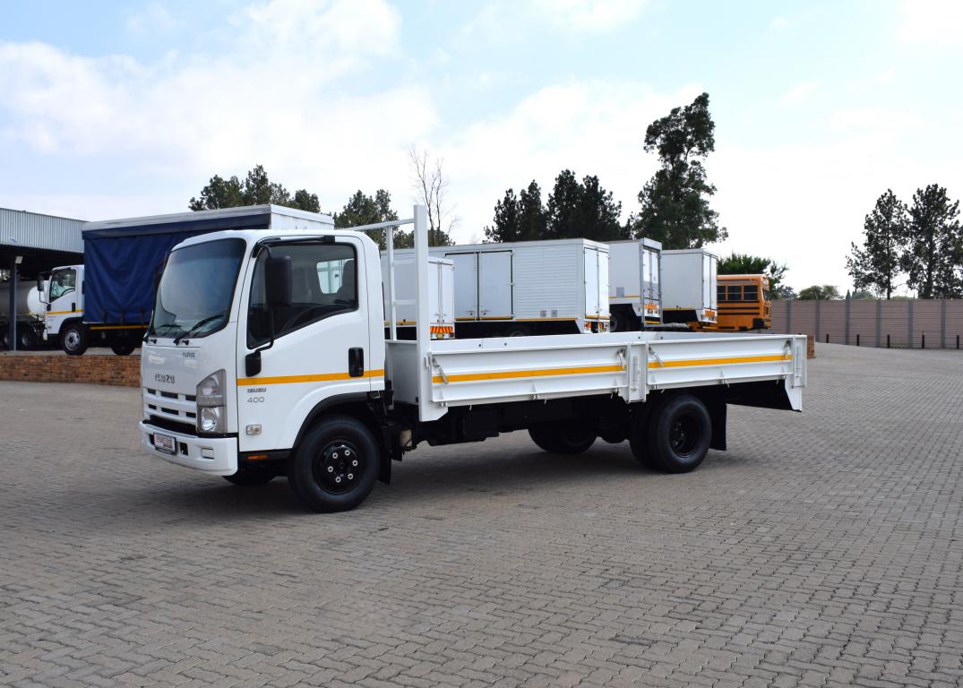 2019 Isuzu NPR 400 AMT DROPSIDE TRUCK