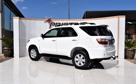 2011 Toyota Fortuner 3.0 D-4D Raised Body