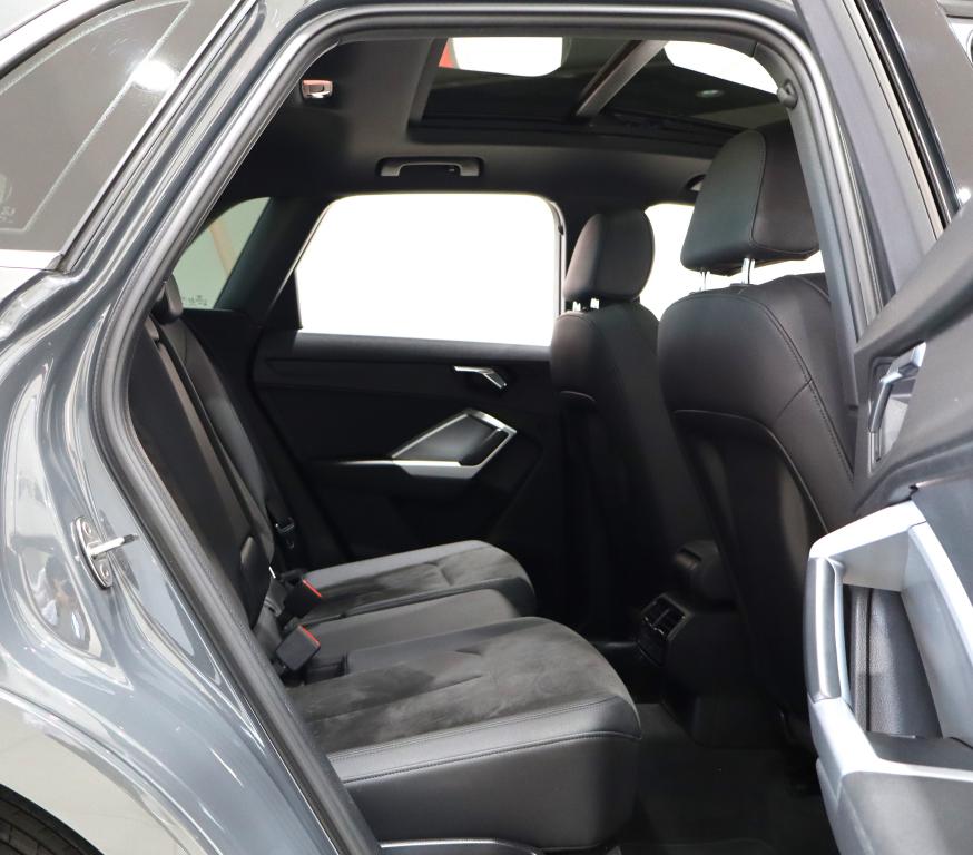 2020 Audi Q3 35TFSI Advanced line