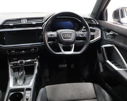 2020 Audi Q3 35TFSI Advanced line