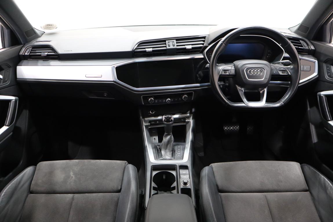 2020 Audi Q3 35TFSI Advanced line