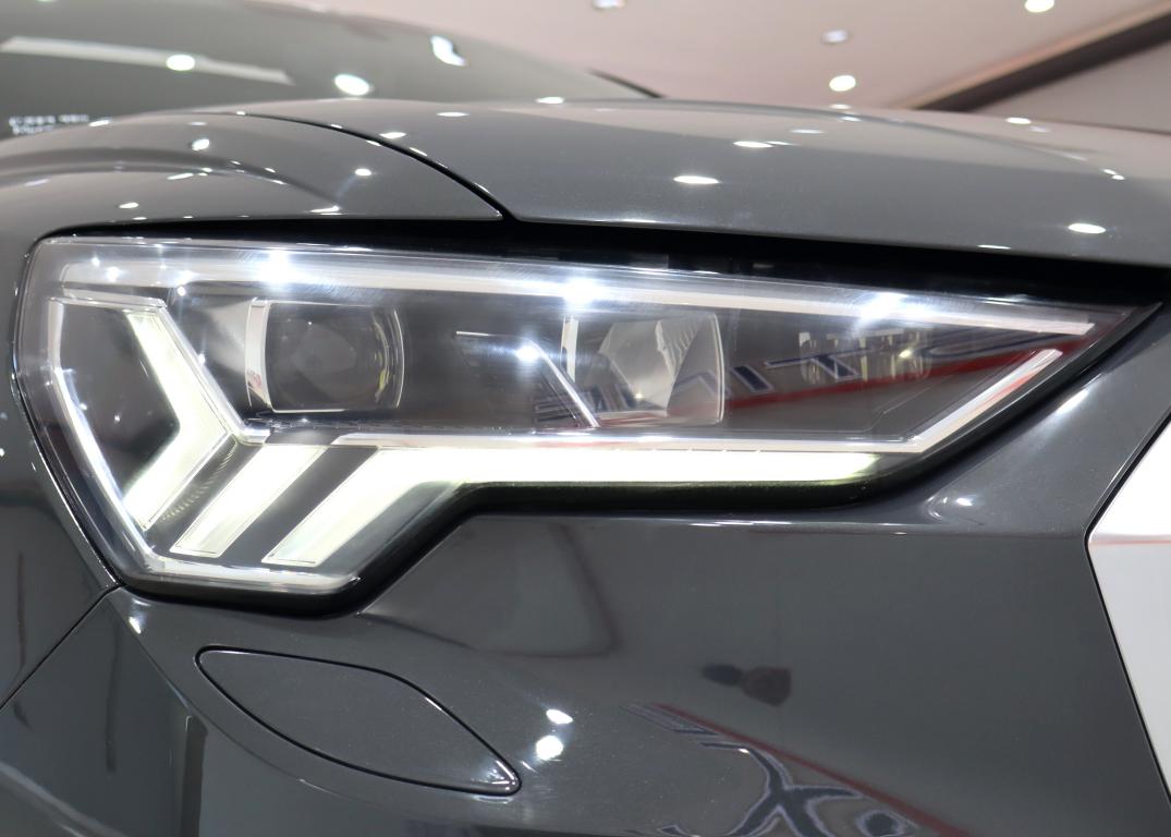 2020 Audi Q3 35TFSI Advanced line