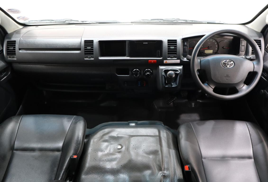 2024 Toyota Quantum 2.7 Sesfikile