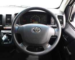 2024 Toyota Quantum 2.7 Sesfikile