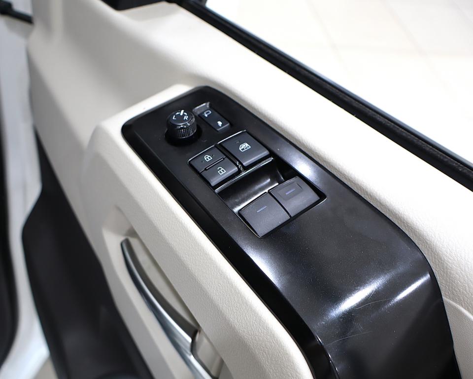 2021 Toyota Quantum 2.8 SLWB Bus 14-seater GL Auto