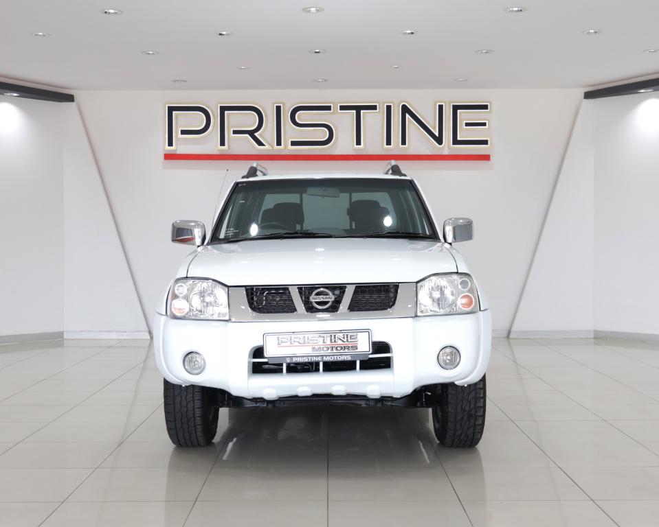 2020 Nissan NP300 Hardbody 2.4 Double Cab 4x4