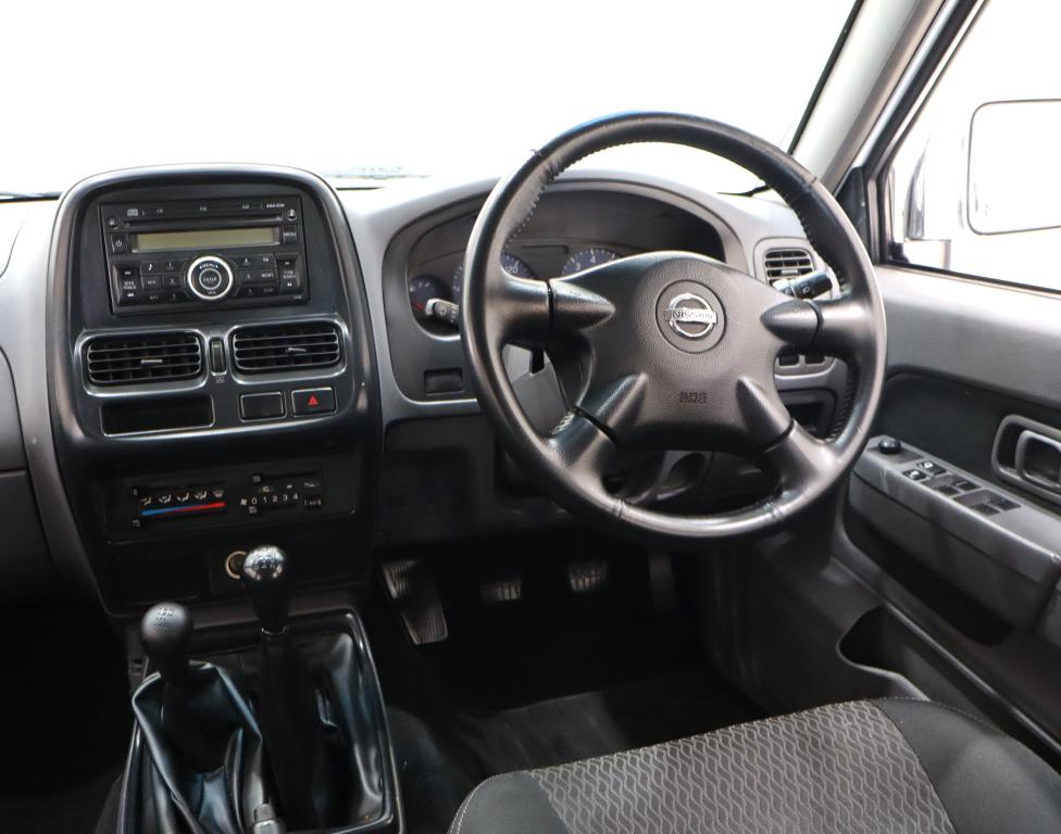 2020 Nissan NP300 Hardbody 2.4 Double Cab 4x4