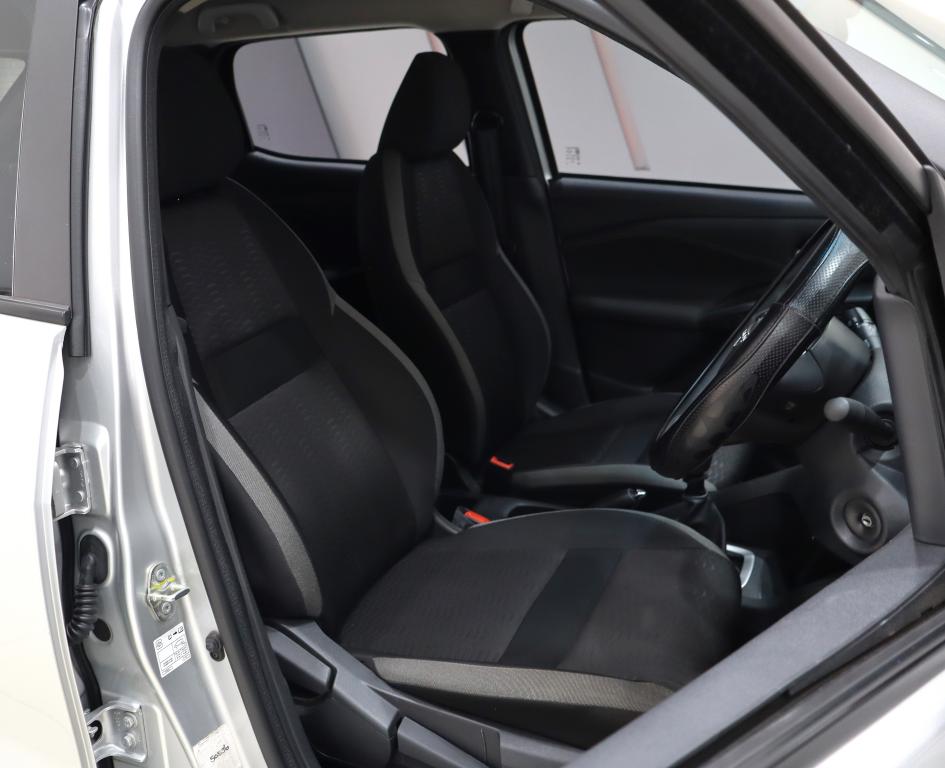 2025 Nissan Magnite 1.0 Visia Manual