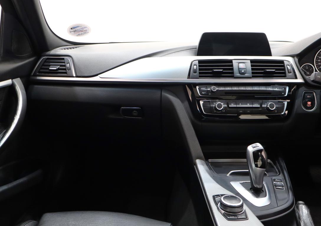 2018 BMW 3 Series 318i M Sport auto