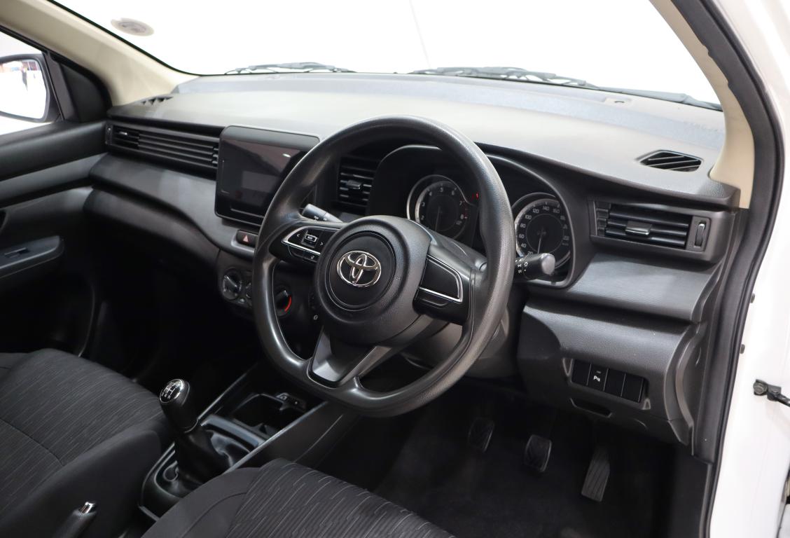 2023 Toyota Rumion 1.5 SX