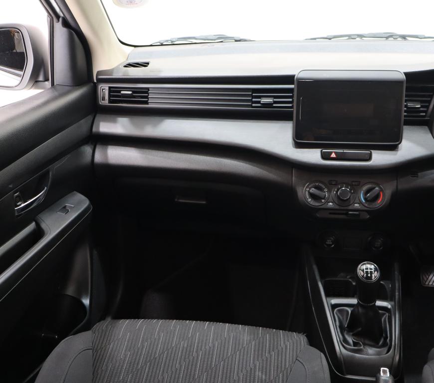 2023 Toyota Rumion 1.5 SX