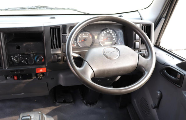 2014 Isuzu NPR 300 AMT VOLUME BODY TRUCK