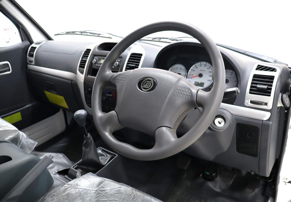 2025 Golden Dragon Ikumbi 2.2i 14-Seater