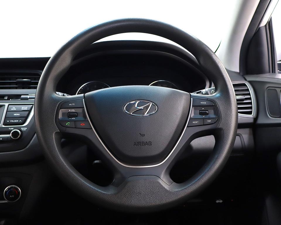 2015 Hyundai i20 1.4 Fluid Auto
