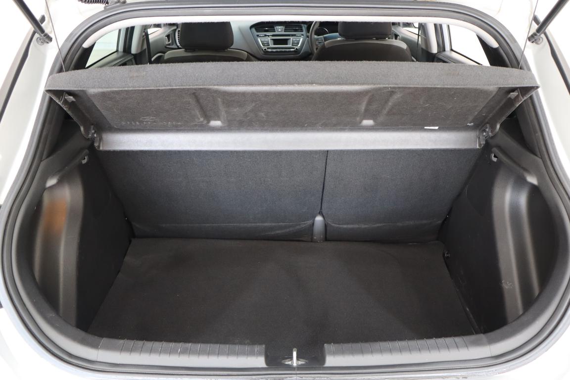 2015 Hyundai i20 1.4 Fluid Auto
