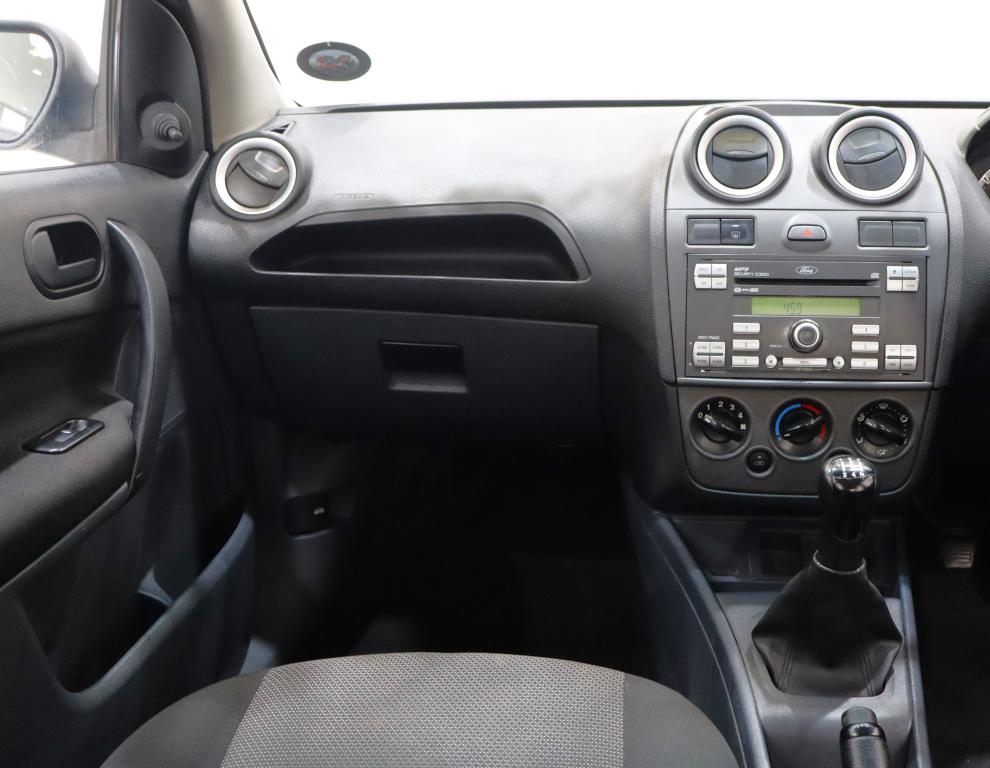 2015 Ford Ikon 1.6 Ambiente