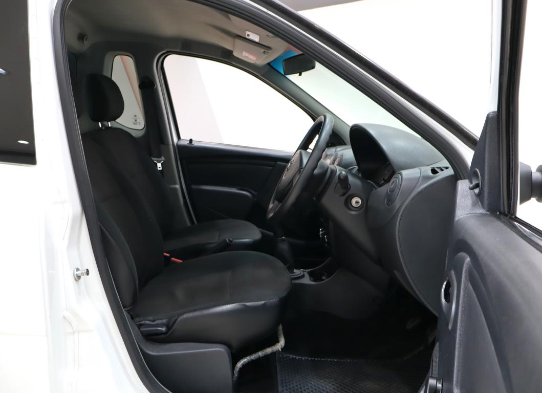 2021 Nissan NP200 1.6i (Aircon) Safety Pack