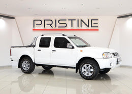 2019 Nissan NP300 Hardbody 2.4 Double Cab 4x4
