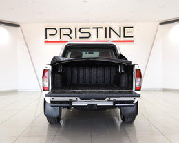 2019 Nissan NP300 Hardbody 2.4 Double Cab 4x4
